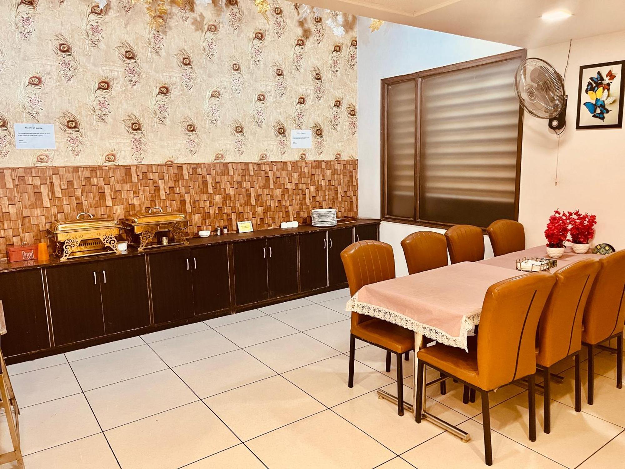 Amora Rooms Dwarka 뉴델리 외부 사진