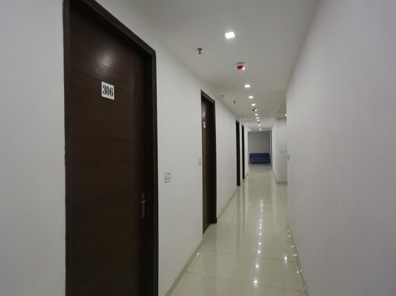Amora Rooms Dwarka 뉴델리 외부 사진