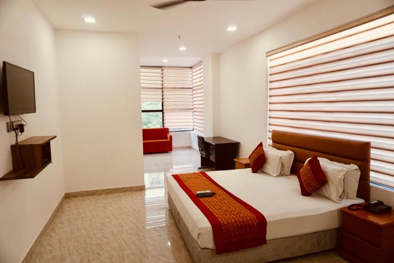 Amora Rooms Dwarka 뉴델리 외부 사진