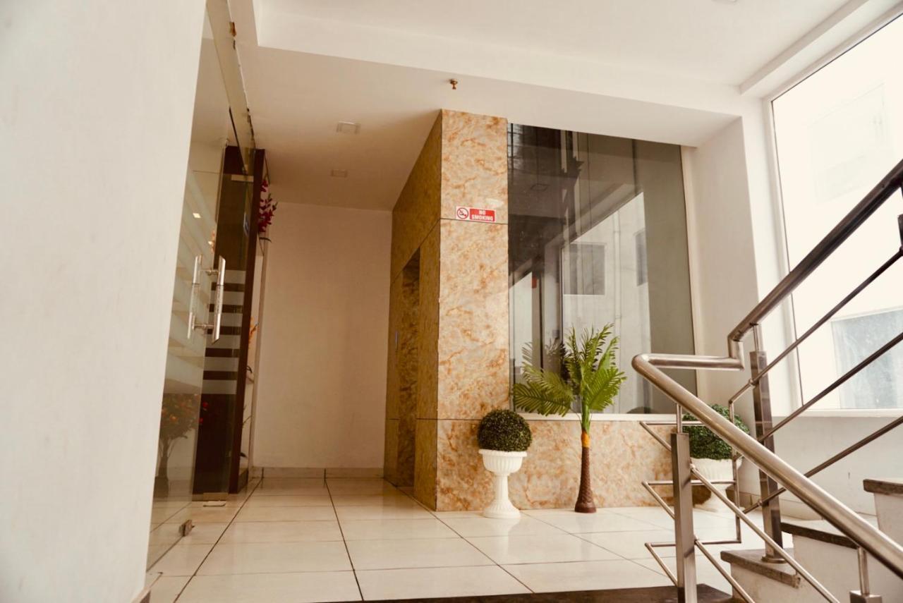 Amora Rooms Dwarka 뉴델리 외부 사진